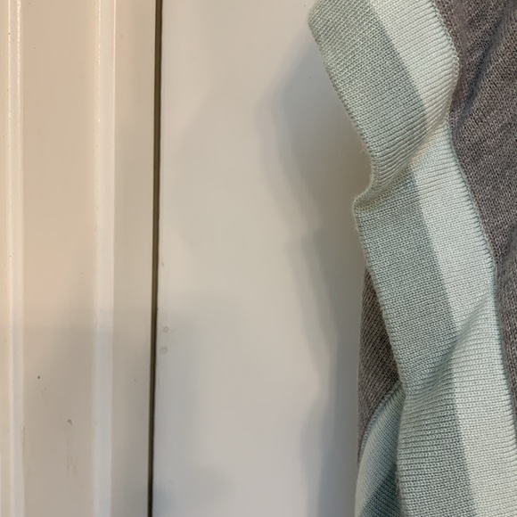 NWT Chico’s Ruana - Picture 2 of 8